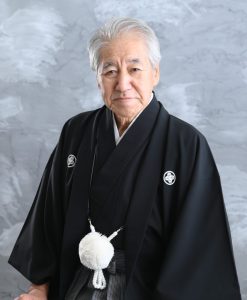 portrait-Sensei-Kenyu-Chinen